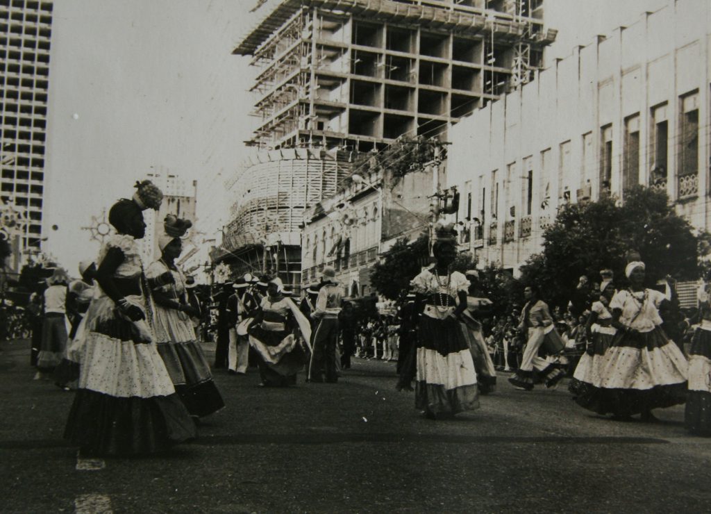 Carnaval na Eduardo Ribeiro - Instituto Durango Duarte