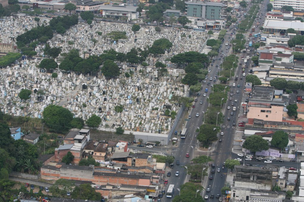Vista Superior do Cemitério São João Batista