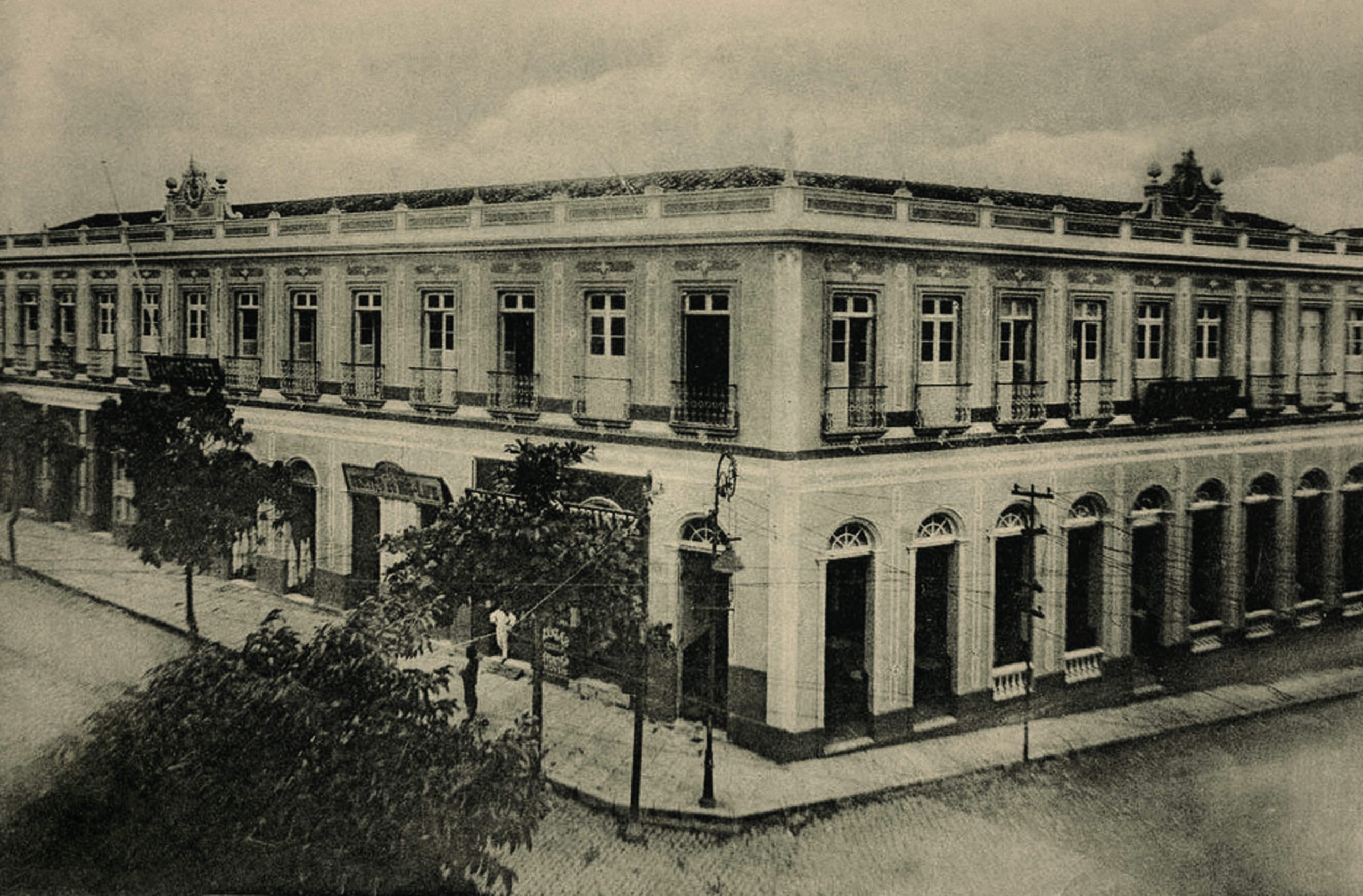 Antigo Prédio do Grande Hotel e seu Restaurante