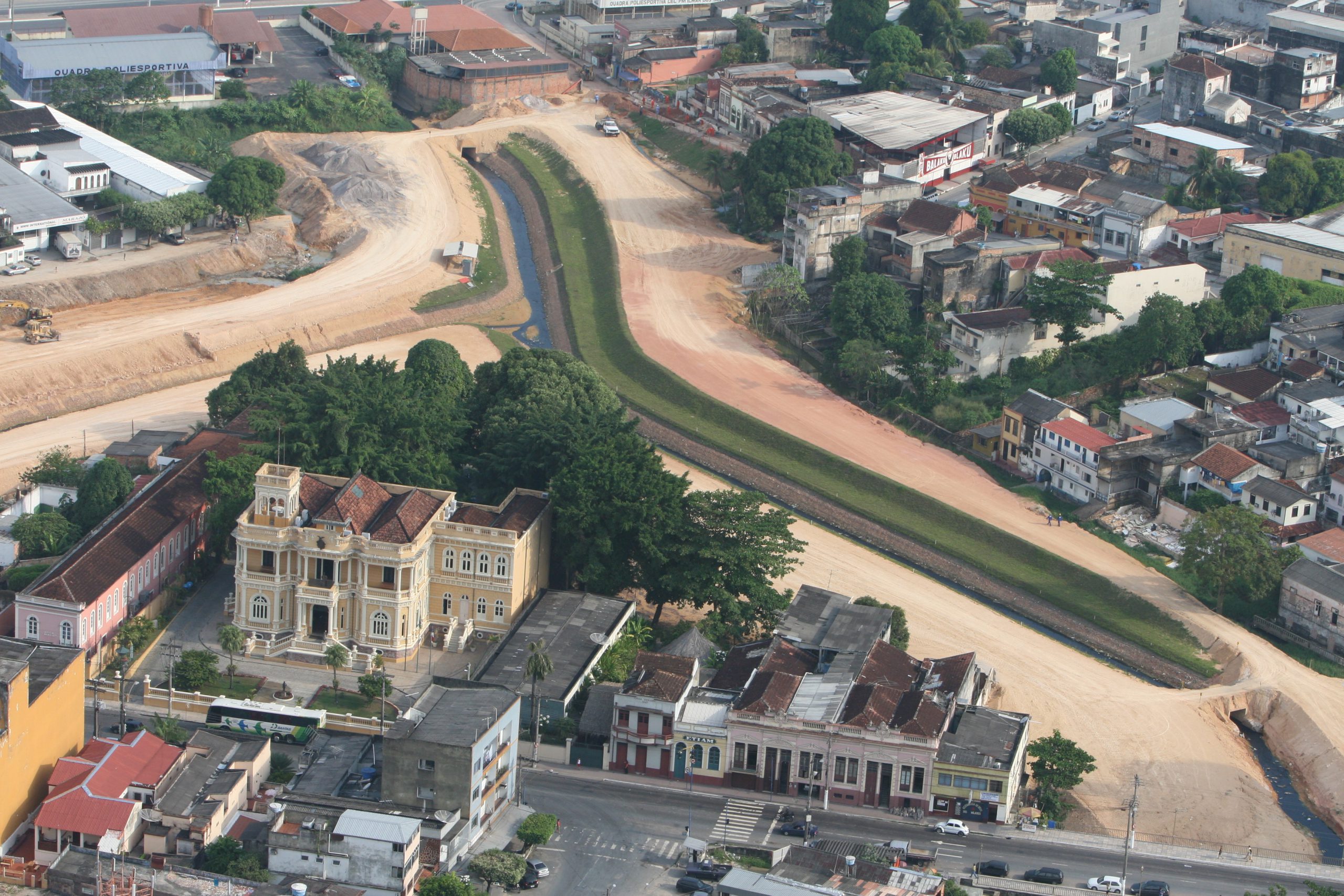 Vista aérea do início das obras do Parque Jefferson Peres - IDD