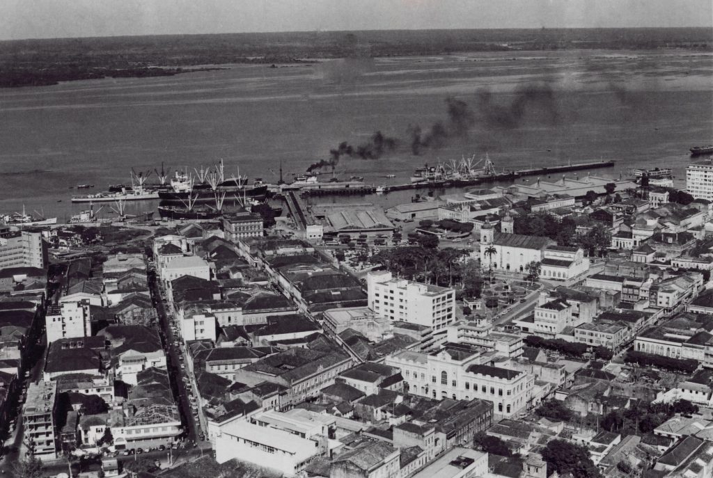 Vista do Porto da cidade de Manaus - Instituto Durango Duarte